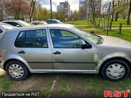 Фольксваген Гольф 2002 у Запоріжжя на Automoto.ua Сірий Фольксваген Гольф, об'ємом двигуна 1.4 л та пробігом 240 тис. км за 3800 $, фото 1 на Automoto.ua