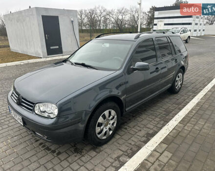 Серый Фольксваген Гольф, объемом двигателя 1.6 л и пробегом 277 тыс. км за 5300 $, фото 1 на Automoto.ua