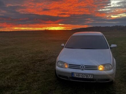 Серый Фольксваген Гольф, объемом двигателя 1.9 л и пробегом 300 тыс. км за 1740 $, фото 1 на Automoto.ua