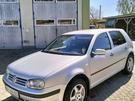 Серый Фольксваген Гольф, объемом двигателя 1.6 л и пробегом 200 тыс. км за 4300 $, фото 1 на Automoto.ua