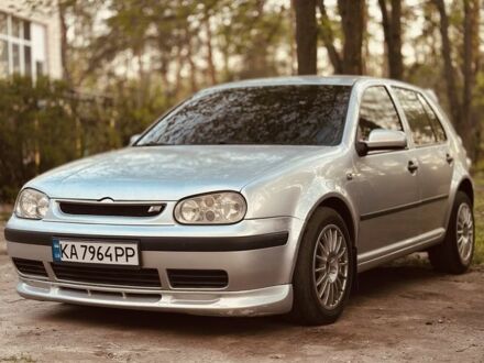 Серый Фольксваген Гольф, объемом двигателя 1.6 л и пробегом 225 тыс. км за 3550 $, фото 1 на Automoto.ua