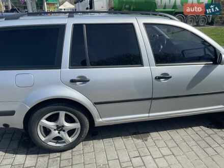 Фольксваген Гольф 2002 в Ровно на Automoto.ua Серый Фольксваген Гольф, объемом двигателя 1.6 л и пробегом 242 тыс. км за 4400 $, фото 1 на Automoto.ua