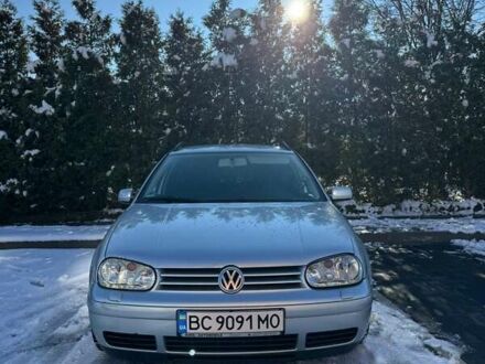 Серый Фольксваген Гольф, объемом двигателя 1.6 л и пробегом 300 тыс. км за 4400 $, фото 1 на Automoto.ua