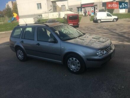 Серый Фольксваген Гольф, объемом двигателя 1.39 л и пробегом 250 тыс. км за 2700 $, фото 1 на Automoto.ua