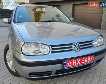 Серый Фольксваген Гольф, объемом двигателя 1.6 л и пробегом 182 тыс. км за 4199 $, фото 1 на Automoto.ua