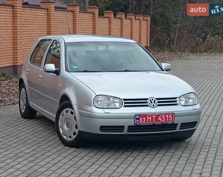 Серый Фольксваген Гольф, объемом двигателя 1.6 л и пробегом 226 тыс. км за 5250 $, фото 1 на Automoto.ua