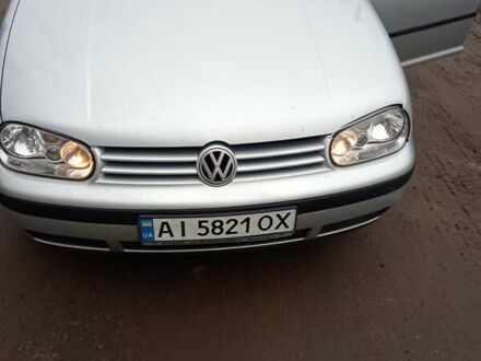 Серый Фольксваген Гольф, объемом двигателя 1.6 л и пробегом 250 тыс. км за 4000 $, фото 1 на Automoto.ua