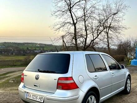 Серый Фольксваген Гольф, объемом двигателя 1.6 л и пробегом 253 тыс. км за 5000 $, фото 1 на Automoto.ua