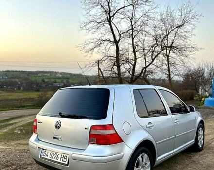 Серый Фольксваген Гольф, объемом двигателя 1.6 л и пробегом 253 тыс. км за 5000 $, фото 1 на Automoto.ua