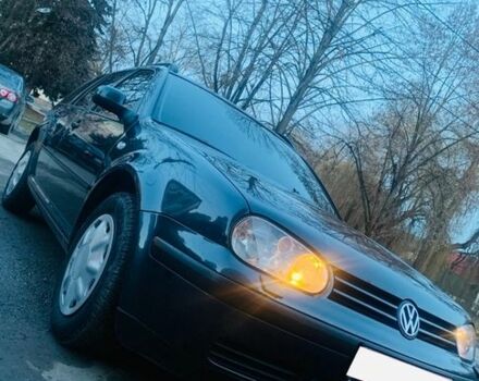 Серый Фольксваген Гольф, объемом двигателя 1.6 л и пробегом 275 тыс. км за 4000 $, фото 1 на Automoto.ua