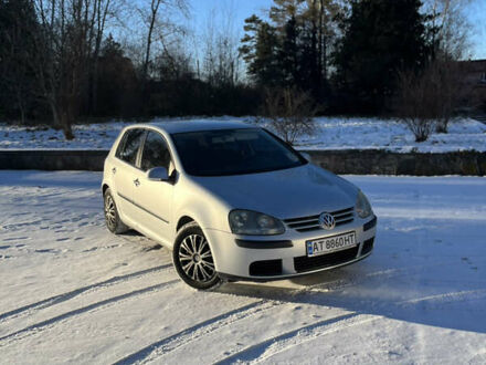 Серый Фольксваген Гольф, объемом двигателя 1.6 л и пробегом 223 тыс. км за 4750 $, фото 1 на Automoto.ua