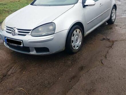 Серый Фольксваген Гольф, объемом двигателя 1.4 л и пробегом 200 тыс. км за 3700 $, фото 1 на Automoto.ua