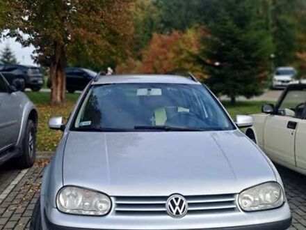 Сірий Фольксваген Гольф, об'ємом двигуна 1.6 л та пробігом 477 тис. км за 3500 $, фото 1 на Automoto.ua