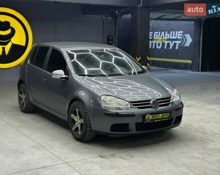 Сірий Фольксваген Гольф, об'ємом двигуна 1.6 л та пробігом 215 тис. км за 5100 $, фото 1 на Automoto.ua