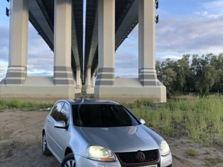 Фольксваген Гольф 2004 в Чернигове на Automoto.ua Серый Фольксваген Гольф, объемом двигателя 1.4 л и пробегом 308 тыс. км за 4500 $, фото 1 на Automoto.ua