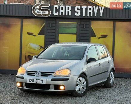 Сірий Фольксваген Гольф, об'ємом двигуна 1.6 л та пробігом 229 тис. км за 5300 $, фото 1 на Automoto.ua