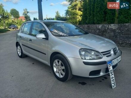 Фольксваген Гольф 2004 в Тернополе на Automoto.ua Серый Фольксваген Гольф, объемом двигателя 1.4 л и пробегом 167 тыс. км за 4999 $, фото 1 на Automoto.ua