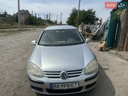 Фольксваген Гольф 2004 у Кропивницькому (Кіровограді) на Automoto.ua Сірий Фольксваген Гольф, об'ємом двигуна 1.6 л та пробігом 285 тис. км за 5500 $, фото 1 на Automoto.ua