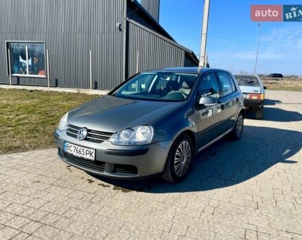 Серый Фольксваген Гольф, объемом двигателя 1.4 л и пробегом 282 тыс. км за 5499 $, фото 1 на Automoto.ua