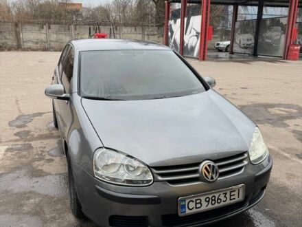 Фольксваген Гольф 2004 у Нежине на Automoto.ua Сірий Фольксваген Гольф, об'ємом двигуна 1.6 л та пробігом 295 тис. км за 5800 $, фото 1 на Automoto.ua