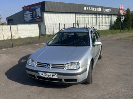 Фольксваген Гольф 2004 в Костополе на Automoto.ua Серый Фольксваген Гольф, объемом двигателя 1.9 л и пробегом 399 тыс. км за 4500 $, фото 1 на Automoto.ua