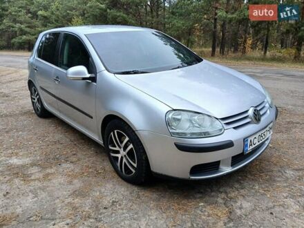 Серый Фольксваген Гольф, объемом двигателя 1.4 л и пробегом 300 тыс. км за 3750 $, фото 1 на Automoto.ua