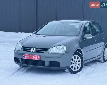 Серый Фольксваген Гольф, объемом двигателя 1.6 л и пробегом 237 тыс. км за 5200 $, фото 1 на Automoto.ua
