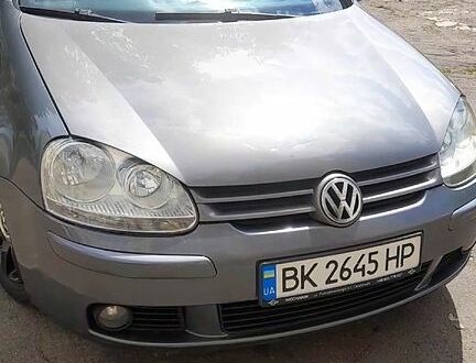 Серый Фольксваген Гольф, объемом двигателя 2 л и пробегом 290 тыс. км за 5300 $, фото 1 на Automoto.ua