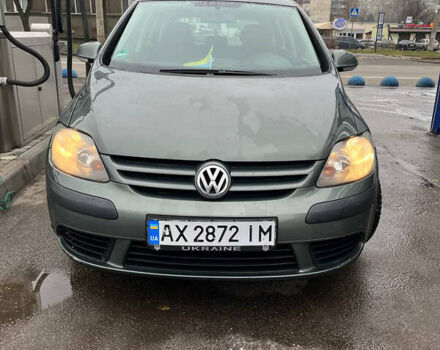 Сірий Фольксваген Гольф, об'ємом двигуна 1.39 л та пробігом 253 тис. км за 4900 $, фото 1 на Automoto.ua