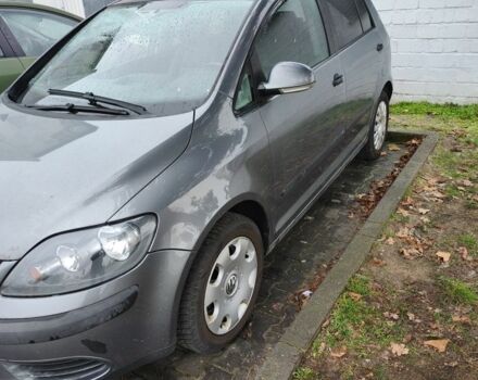 Серый Фольксваген Гольф, объемом двигателя 1.6 л и пробегом 206 тыс. км за 1390 $, фото 1 на Automoto.ua