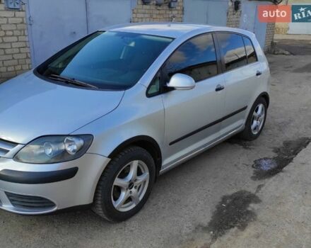 Серый Фольксваген Гольф, объемом двигателя 1.6 л и пробегом 250 тыс. км за 5700 $, фото 1 на Automoto.ua