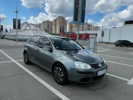 Серый Фольксваген Гольф, объемом двигателя 1.4 л и пробегом 258 тыс. км за 5500 $, фото 1 на Automoto.ua