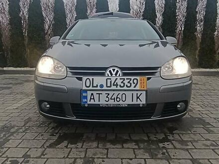 Серый Фольксваген Гольф, объемом двигателя 1.6 л и пробегом 331 тыс. км за 5100 $, фото 1 на Automoto.ua