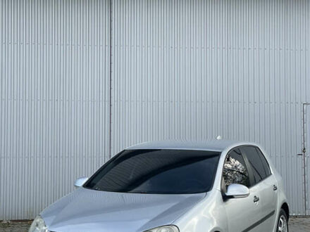 Серый Фольксваген Гольф, объемом двигателя 1.6 л и пробегом 298 тыс. км за 4900 $, фото 1 на Automoto.ua