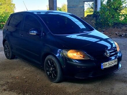 Фольксваген Гольф 2005 в Подольск (Котовск) на Automoto.ua Серый Фольксваген Гольф, объемом двигателя 1.9 л и пробегом 230 тыс. км за 6500 $, фото 1 на Automoto.ua