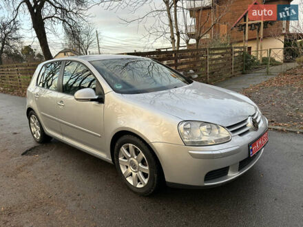 Серый Фольксваген Гольф, объемом двигателя 1.6 л и пробегом 209 тыс. км за 5200 $, фото 1 на Automoto.ua