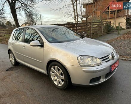 Серый Фольксваген Гольф, объемом двигателя 1.6 л и пробегом 209 тыс. км за 5200 $, фото 1 на Automoto.ua