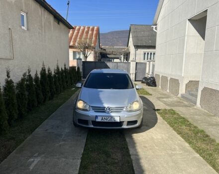 Серый Фольксваген Гольф, объемом двигателя 1.6 л и пробегом 300 тыс. км за 3800 $, фото 1 на Automoto.ua