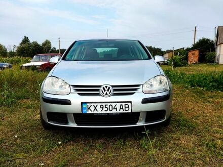 Серый Фольксваген Гольф, объемом двигателя 1.6 л и пробегом 185 тыс. км за 5500 $, фото 1 на Automoto.ua