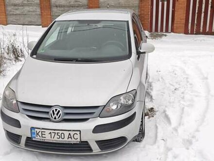 Сірий Фольксваген Гольф, об'ємом двигуна 1.39 л та пробігом 240 тис. км за 4600 $, фото 1 на Automoto.ua