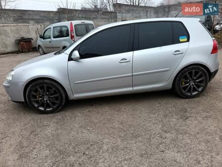 Серый Фольксваген Гольф, объемом двигателя 1.6 л и пробегом 225 тыс. км за 5200 $, фото 1 на Automoto.ua