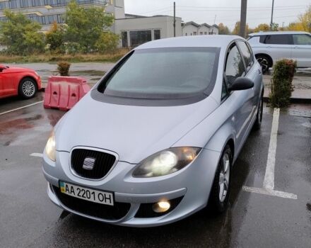 Серый Фольксваген Гольф, объемом двигателя 1.6 л и пробегом 248 тыс. км за 4300 $, фото 1 на Automoto.ua