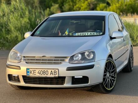 Фольксваген Гольф 2005 в Славянске на Automoto.ua Серый Фольксваген Гольф, объемом двигателя 1.4 л и пробегом 228 тыс. км за 5500 $, фото 1 на Automoto.ua