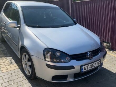 Фольксваген Гольф 2005 в Калуше на Automoto.ua Серый Фольксваген Гольф, объемом двигателя 1.4 л и пробегом 200 тыс. км за 4000 $, фото 1 на Automoto.ua