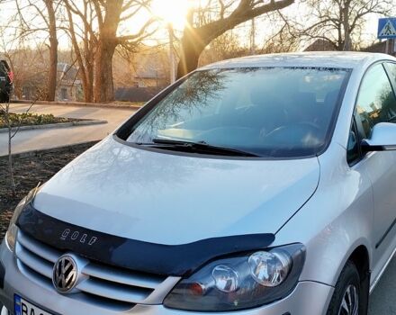 Серый Фольксваген Гольф, объемом двигателя 1.6 л и пробегом 220 тыс. км за 5700 $, фото 1 на Automoto.ua