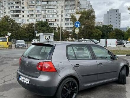 Сірий Фольксваген Гольф, об'ємом двигуна 1.6 л та пробігом 239 тис. км за 7000 $, фото 1 на Automoto.ua