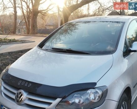 Серый Фольксваген Гольф, объемом двигателя 1.6 л и пробегом 220 тыс. км за 5700 $, фото 1 на Automoto.ua