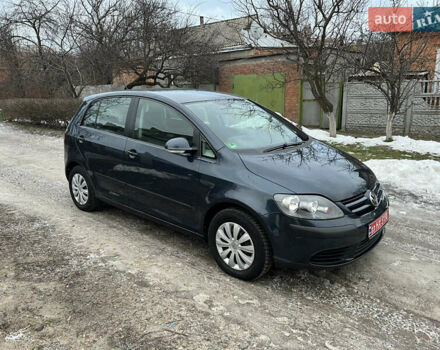 Сірий Фольксваген Гольф, об'ємом двигуна 1.4 л та пробігом 200 тис. км за 5300 $, фото 1 на Automoto.ua
