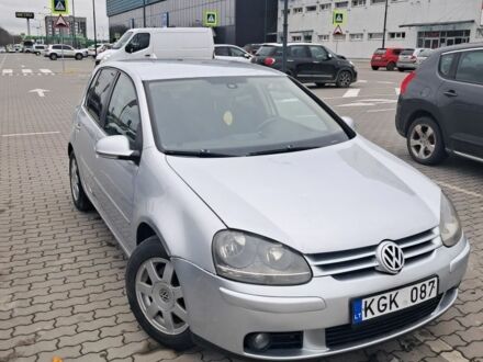 Серый Фольксваген Гольф, объемом двигателя 2 л и пробегом 417 тыс. км за 2700 $, фото 1 на Automoto.ua