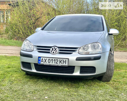 Серый Фольксваген Гольф, объемом двигателя 1.6 л и пробегом 240 тыс. км за 6000 $, фото 1 на Automoto.ua